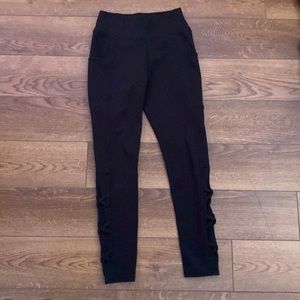 POPFIT black leggings mesh detail